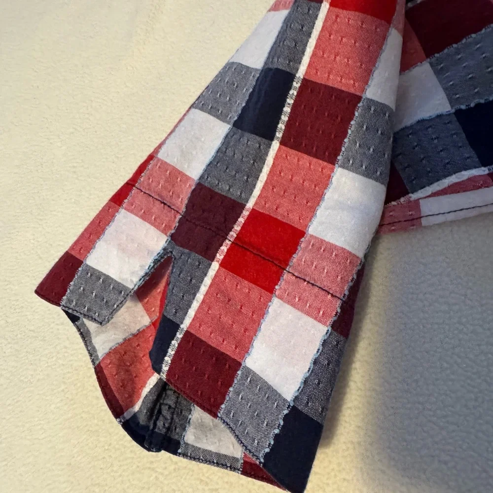 Red/Blue/White Plaid Button-Up Women’s Top sz 1X - Picture 6 of 14